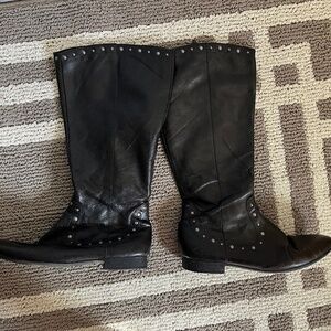 Born black leather calf boots